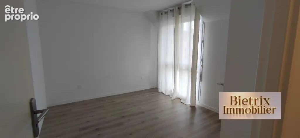 Appartement 2 pièces 43 m² à vendre à L'isle-Adam (95290) - photo 1