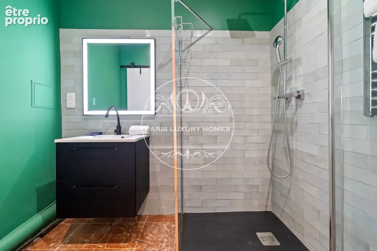 Superbe Pied à terre à Paris 2ème ! - photo 15
