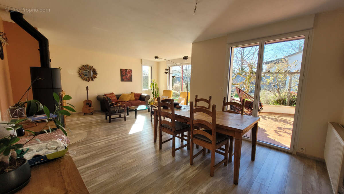 Maison à HAUTE-GOULAINE