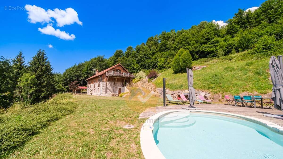 Appartement à LA BRESSE
