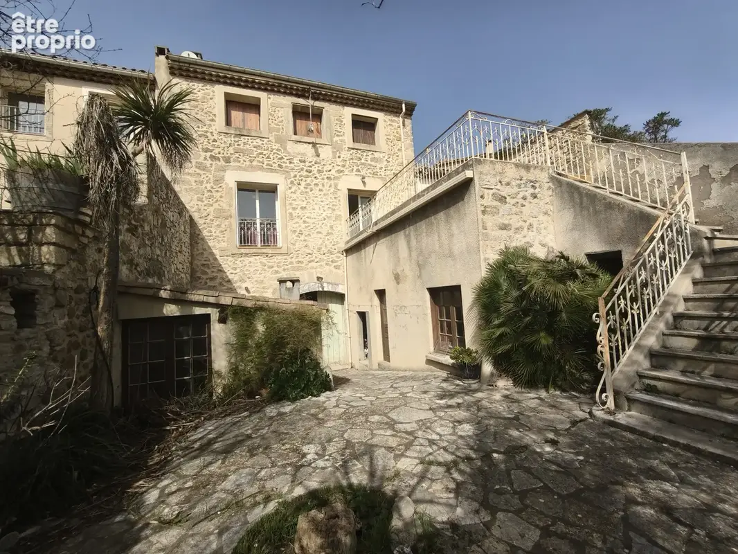 Maison vigneronne de caractère  220 m² habitables, grand garage et terrain de 550 m - photo 2