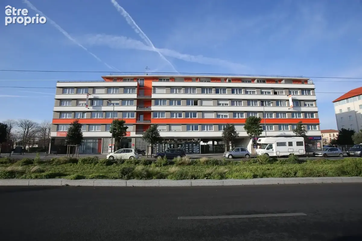 INVESTISSEMENT LOCATIF  CHEVILLY-LARUE  Résidence d'Affaires Adonis Paris Sud *** - 6.2% de rentabilité - photo 11
