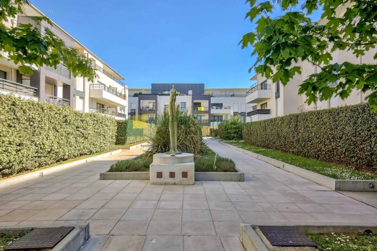 Appartement à COLOMBES