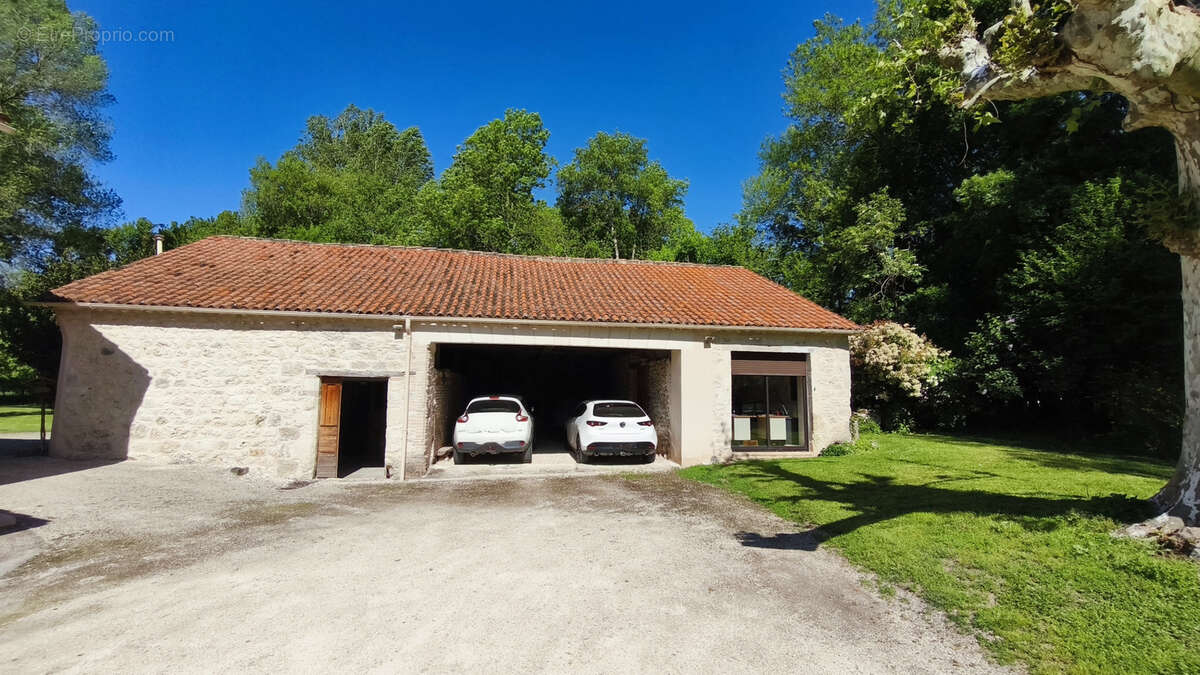Maison à BAGAT-EN-QUERCY