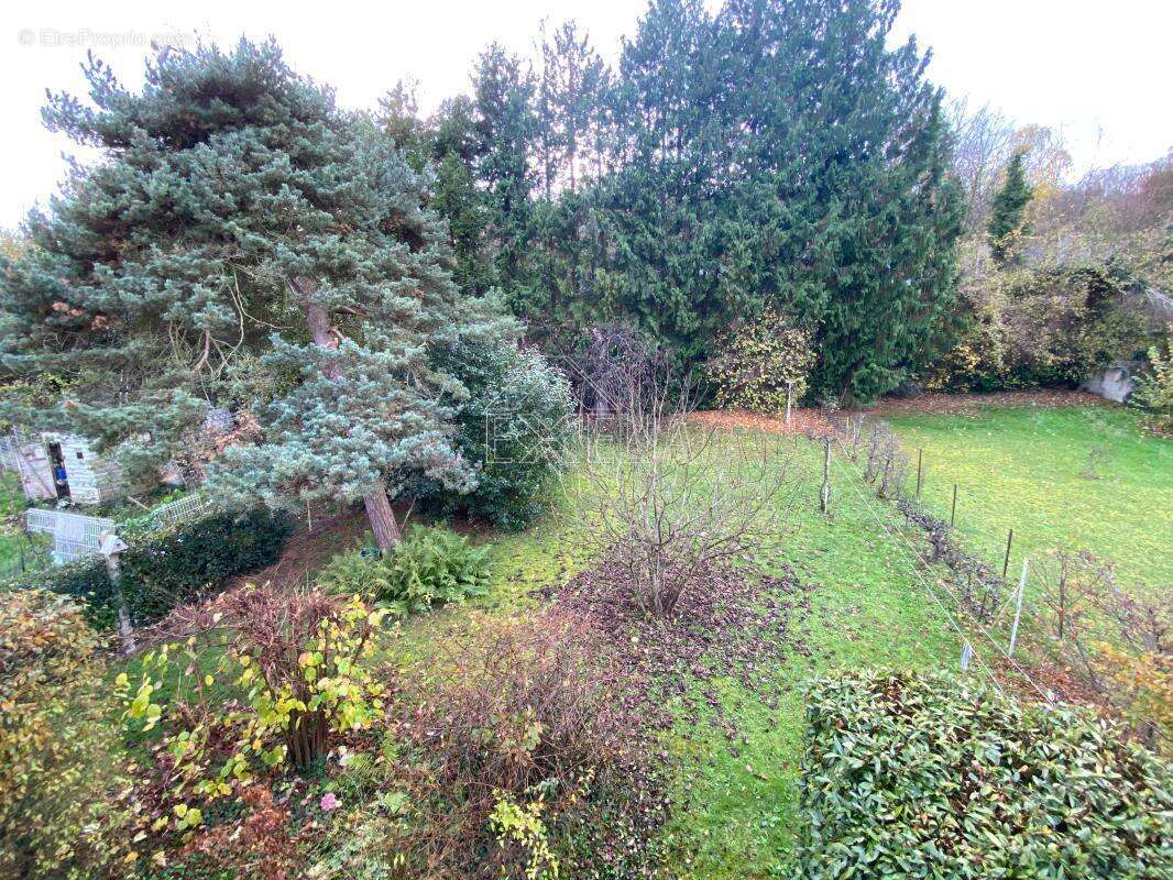 Maison à ROSNY-SUR-SEINE