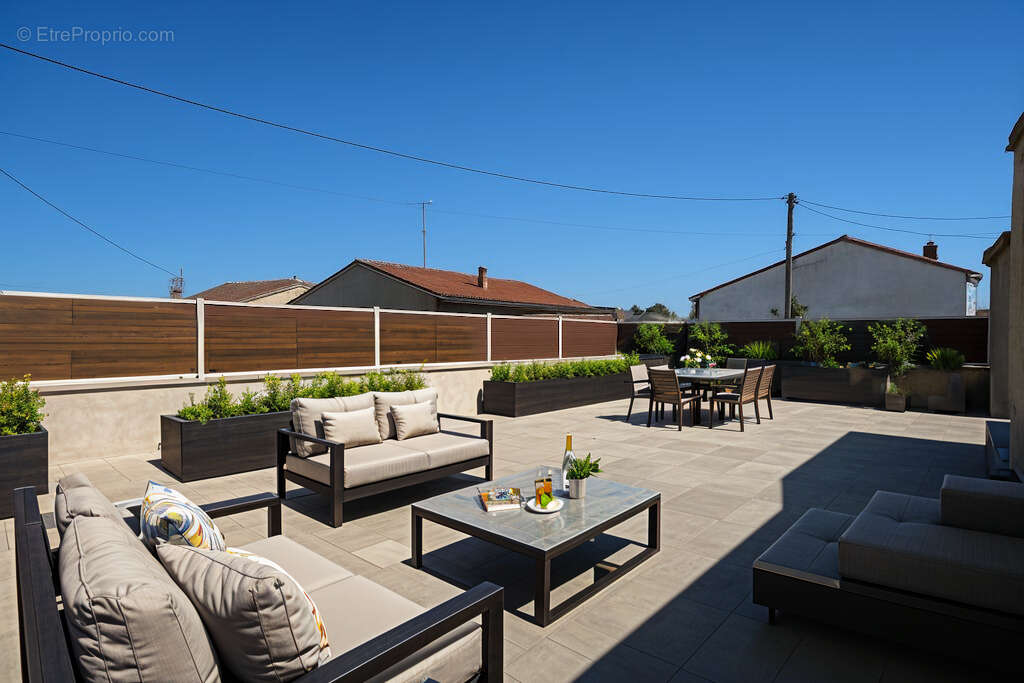 Maison à JUVIGNY-EN-PERTHOIS