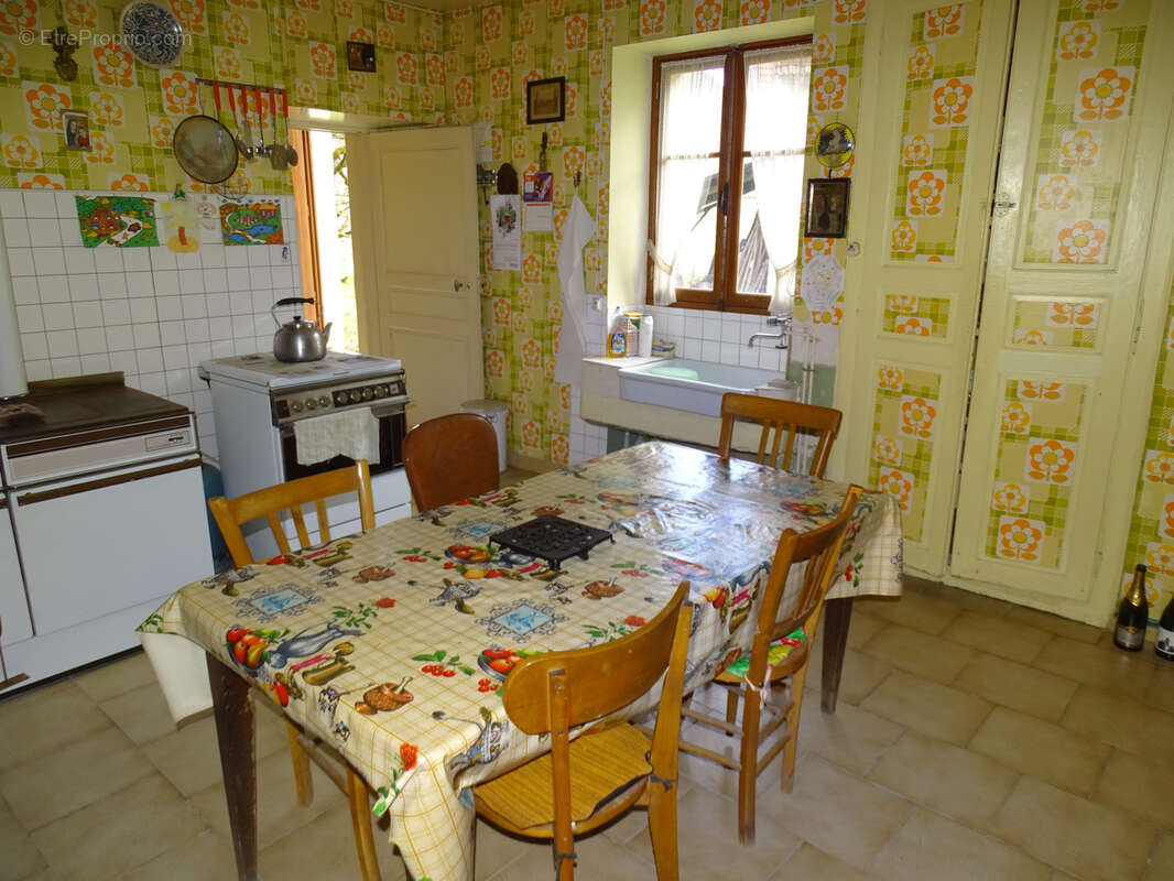 Maison à LES RICEYS