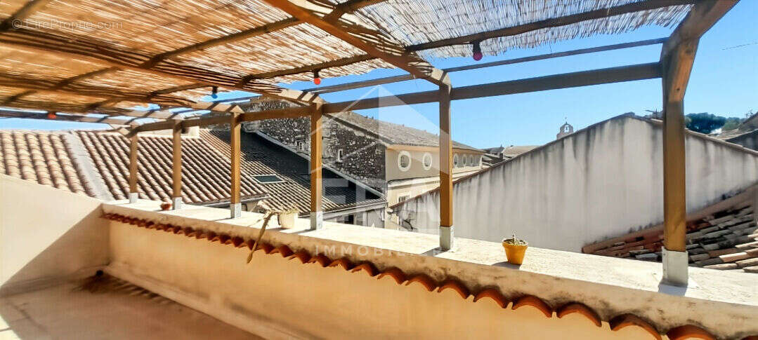 Appartement à NOVES