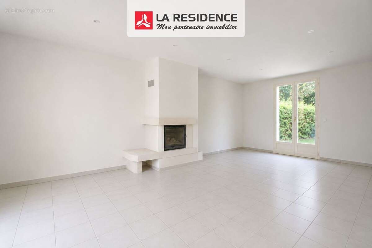 Maison 144 m² à Neuville-Sur-Oise  - photo 3