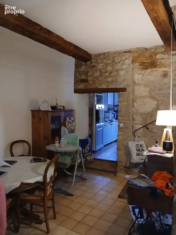 Belle maison de caractère dans un  village avec toutes commodités !!! - photo 3
