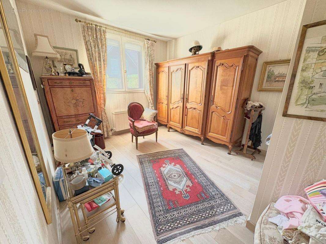 Maison à OZOIR-LA-FERRIERE