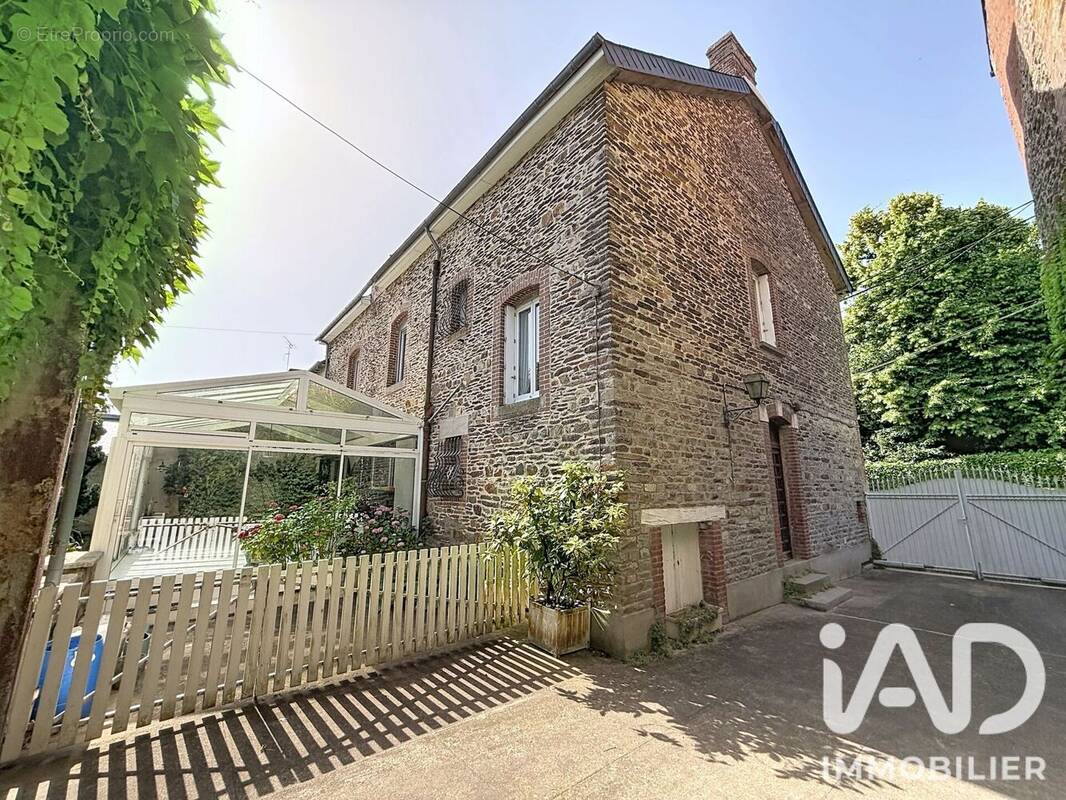 Photo 1 - Maison à JANZE