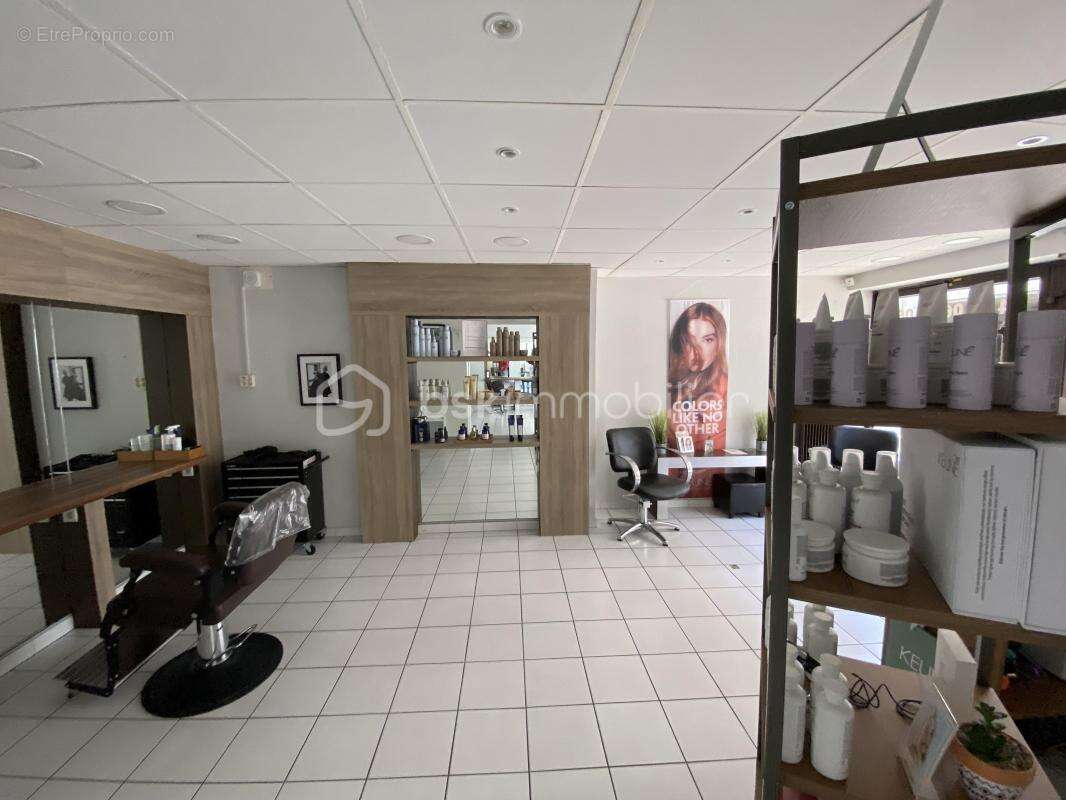 Commerce à MONTLUEL