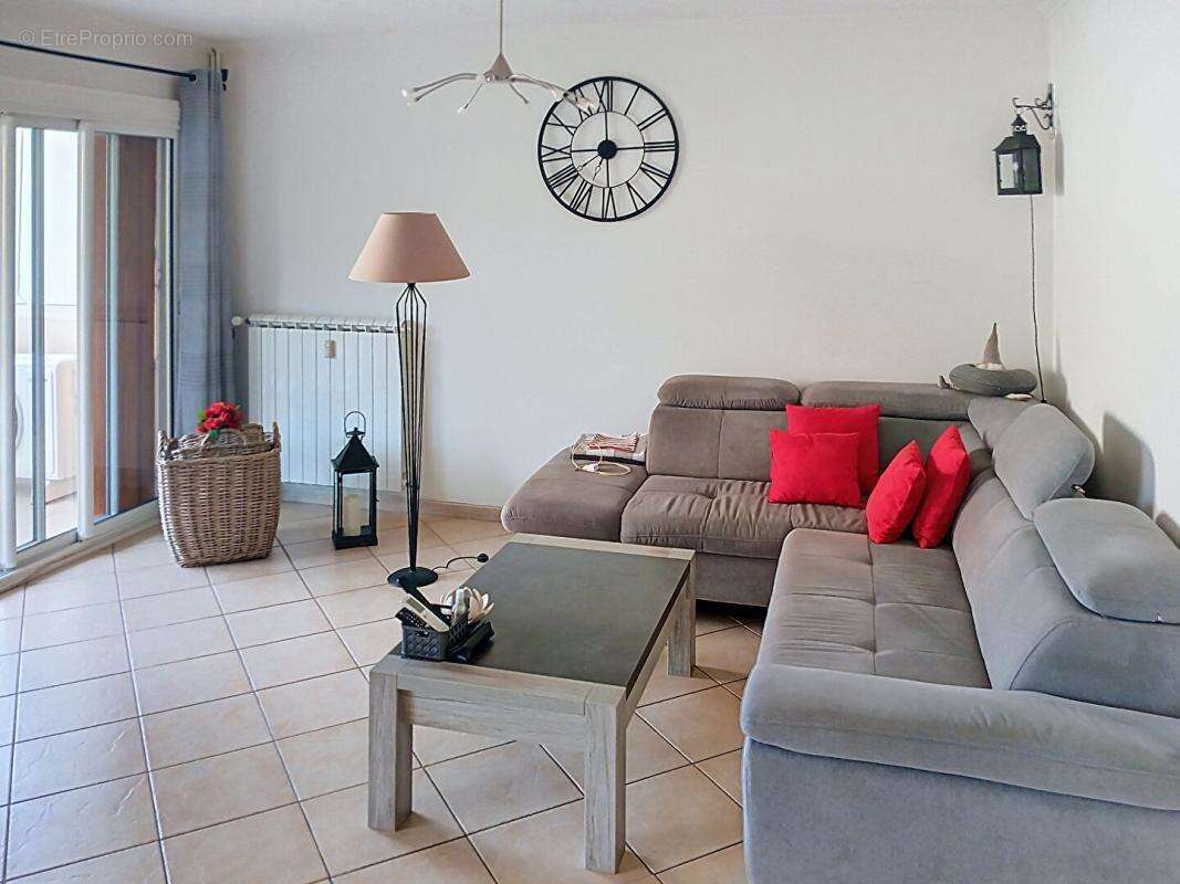Appartement T3/4 avec terrasse - Brignoles - photo 5