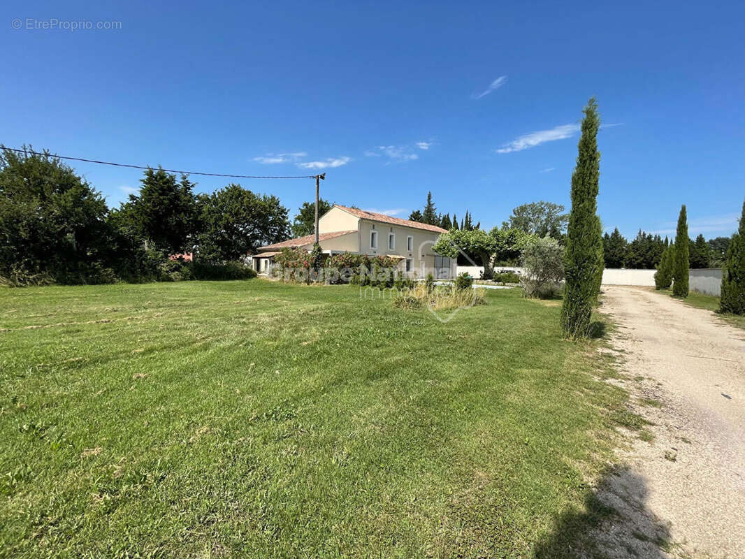 Maison à MONTEUX