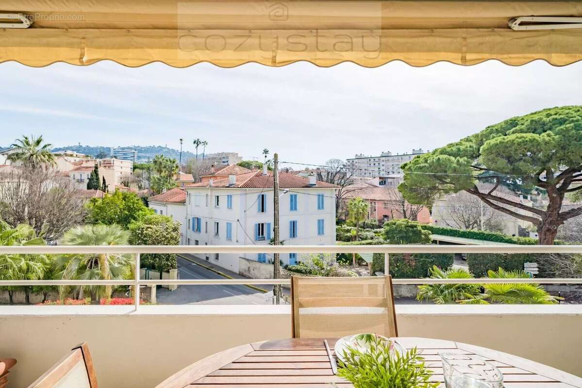 Appartement à CANNES
