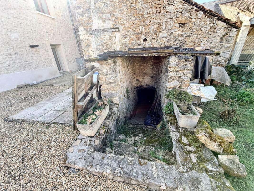 Maison à BOURAY-SUR-JUINE
