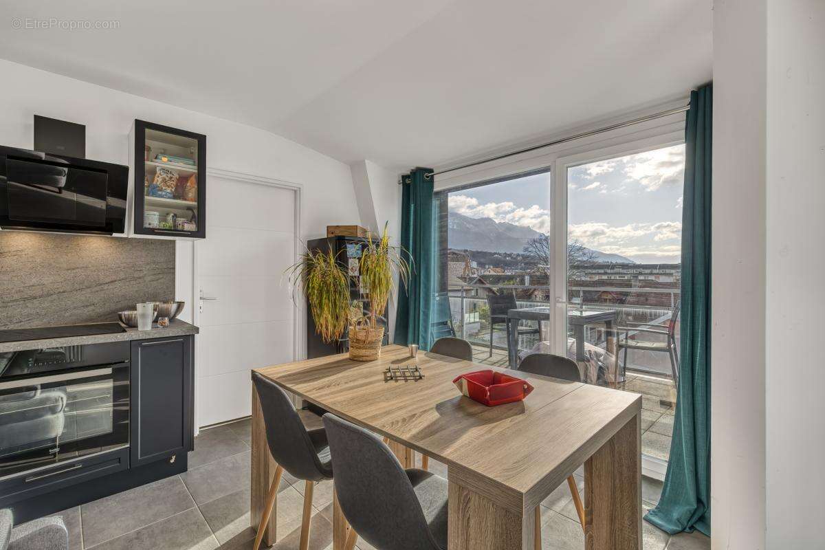 Appartement à AIX-LES-BAINS