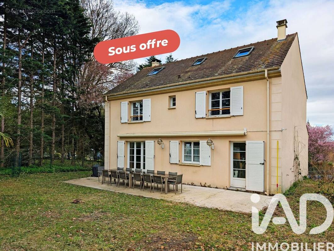 Photo 1 - Maison à LE COUDRAY-MONTCEAUX