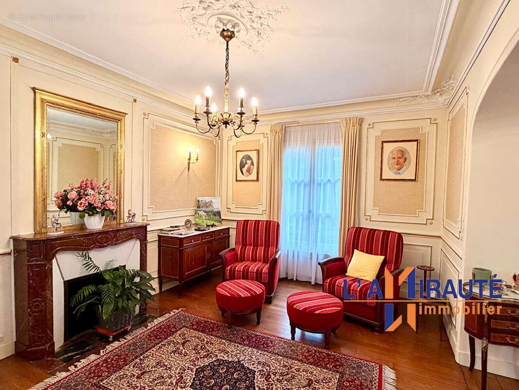 Maison à MAISONS-LAFFITTE