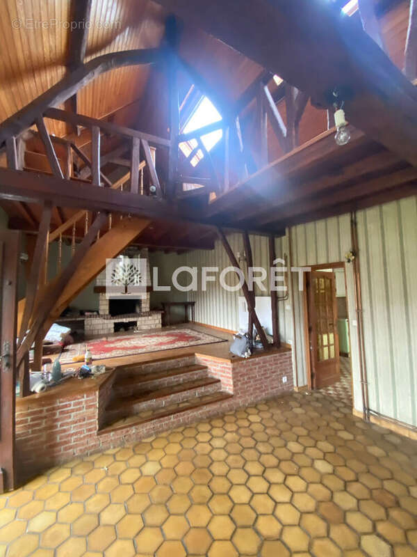 Maison à BEAURAINVILLE