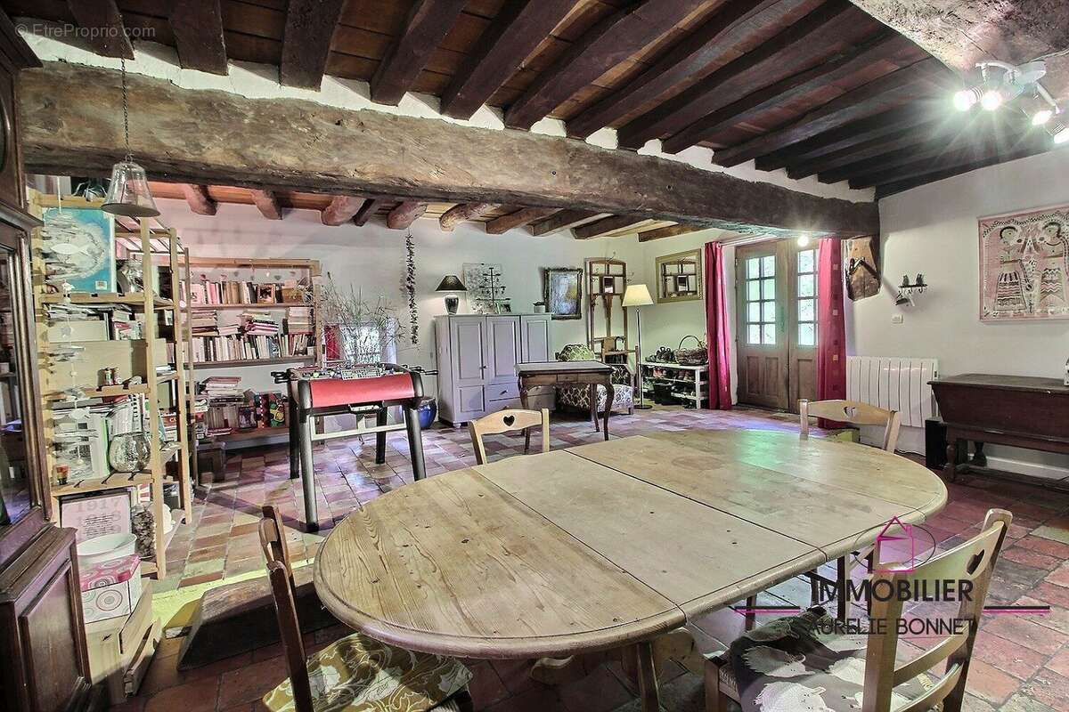 Maison à PONT-L&#039;EVEQUE