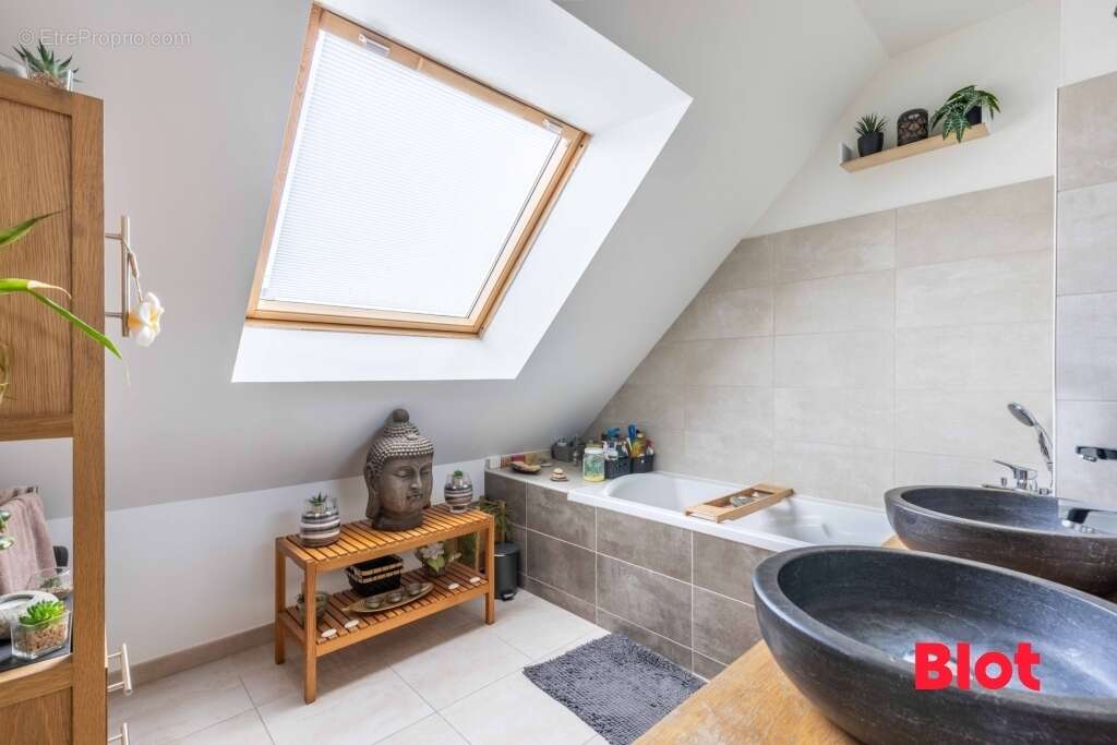 Maison à SERVON-SUR-VILAINE