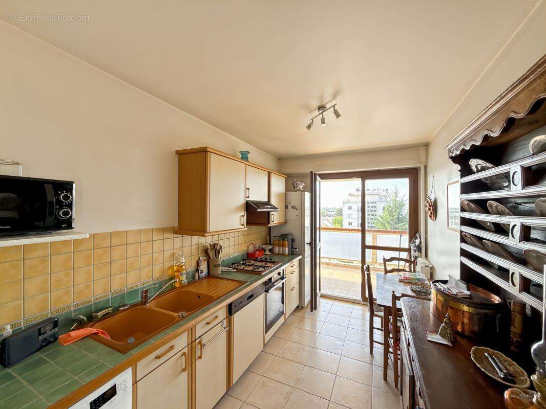 Prenez de la hauteur ! Spacieux 4 pièces de 86 m² baigné de lumière avec balcon - photo 5