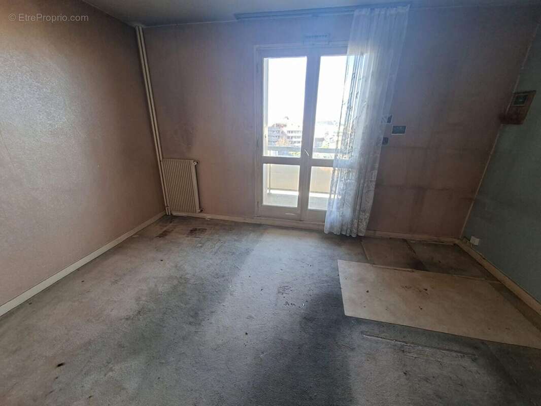 Appartement à LE BOURGET