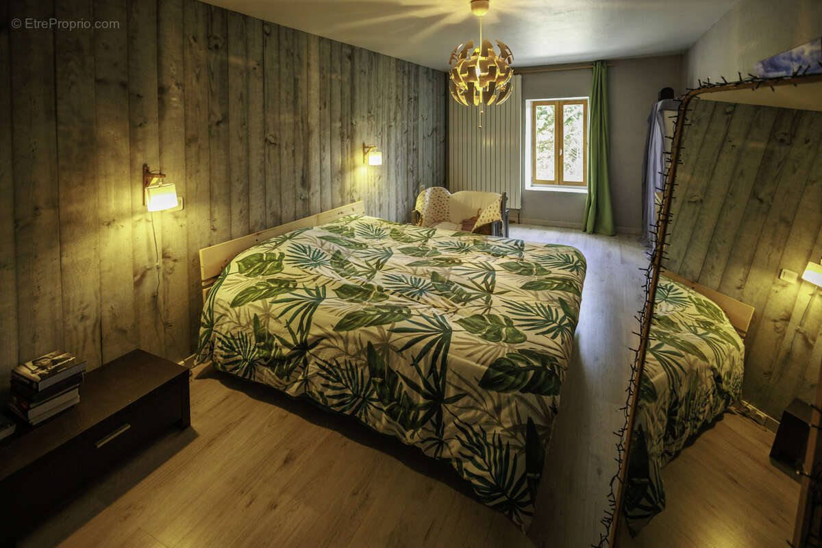 Maison à SAINT-ELOY-LES-MINES