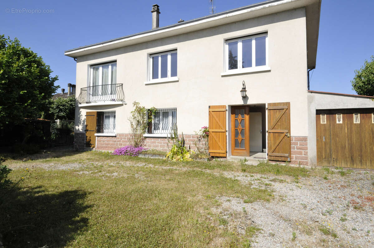 Maison à FEYTIAT