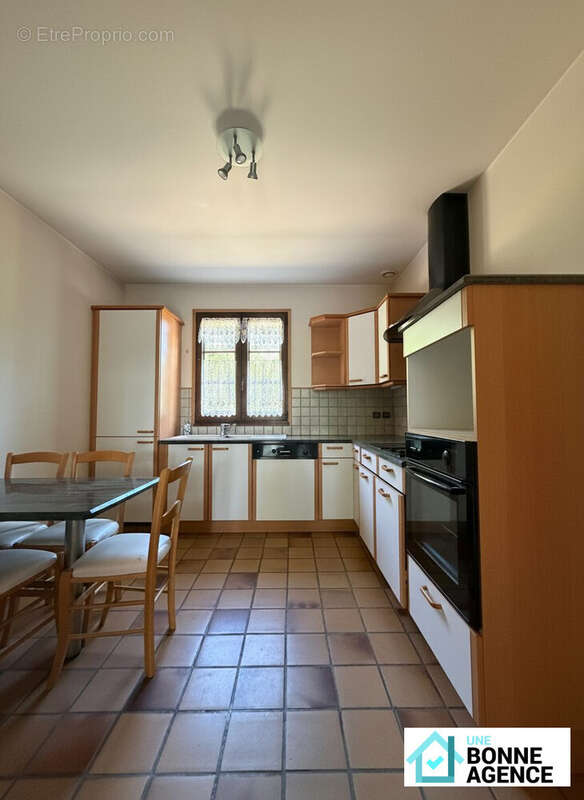 Maison 130 m² à Orleans  - photo 2