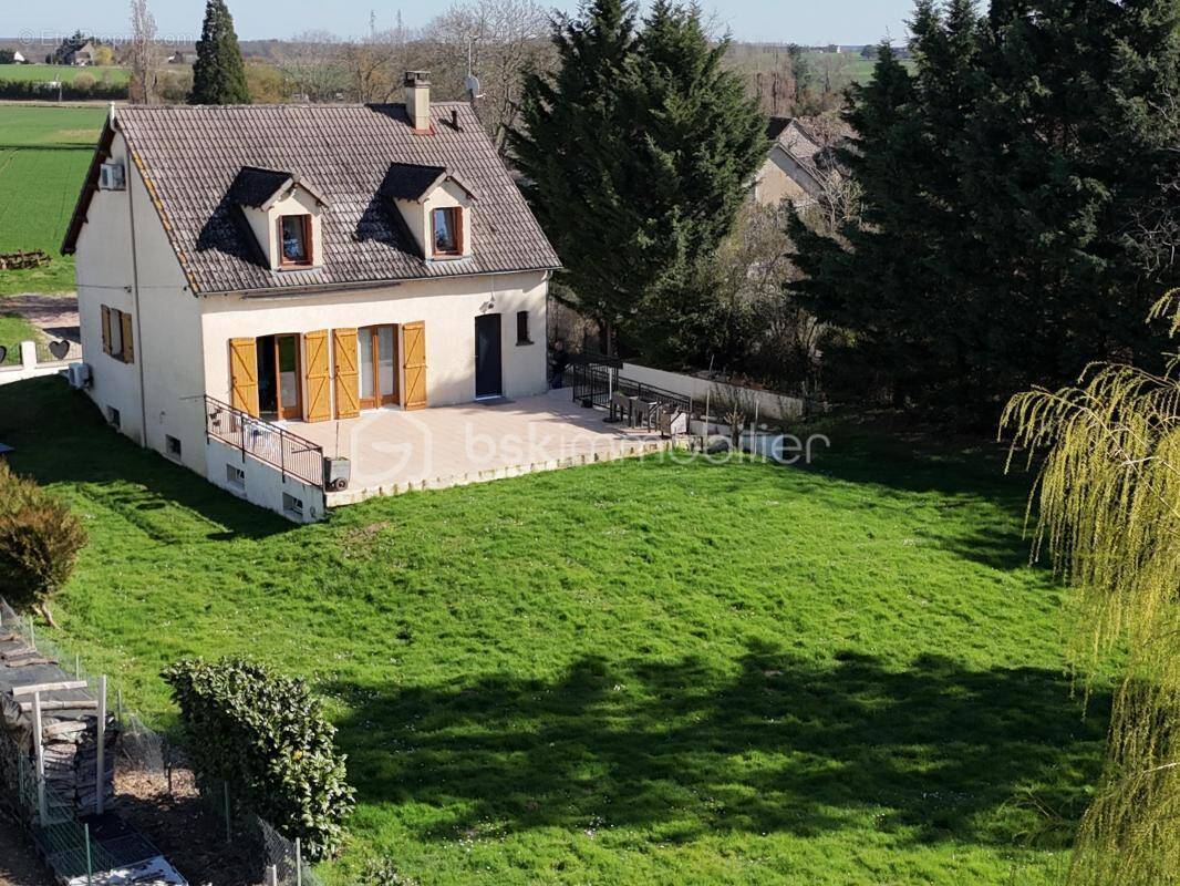 Maison à VILLENEUVE-SUR-YONNE