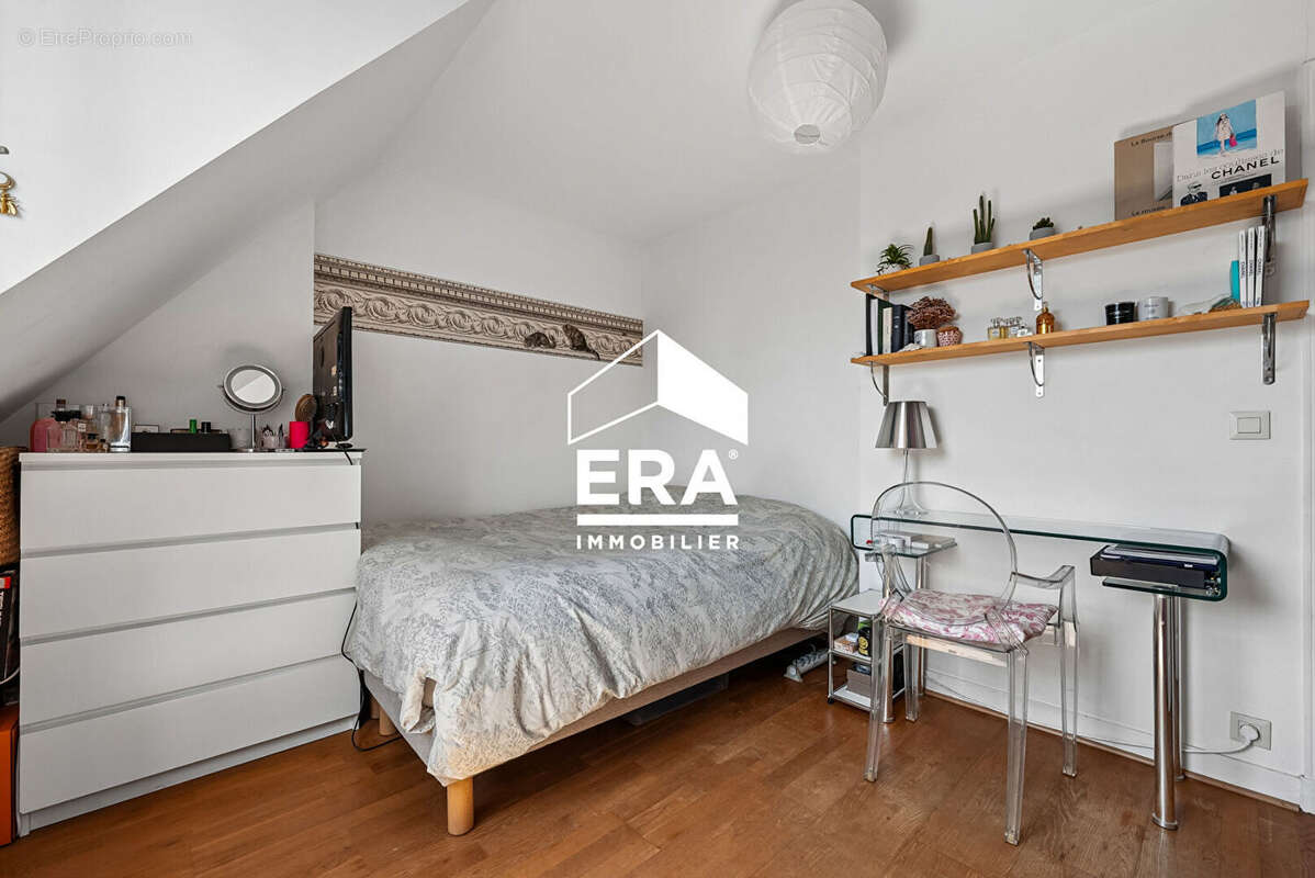 Appartement à PARIS-8E