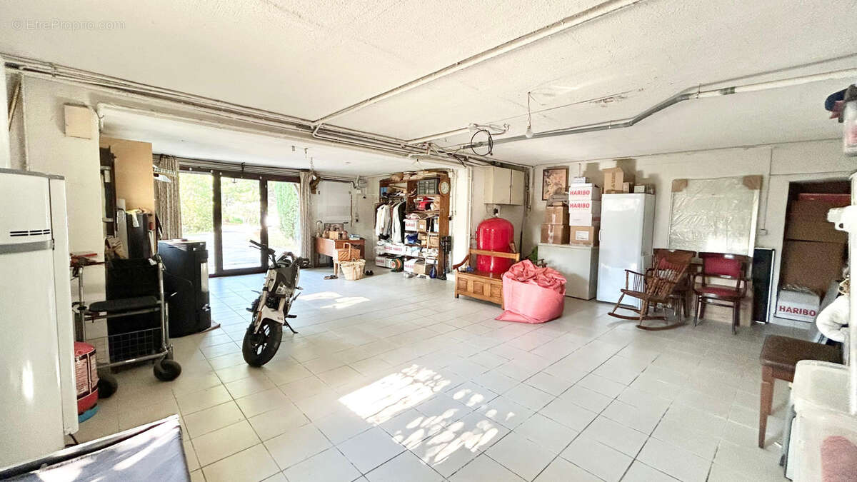 Maison à MONTESQUIEU-DES-ALBERES