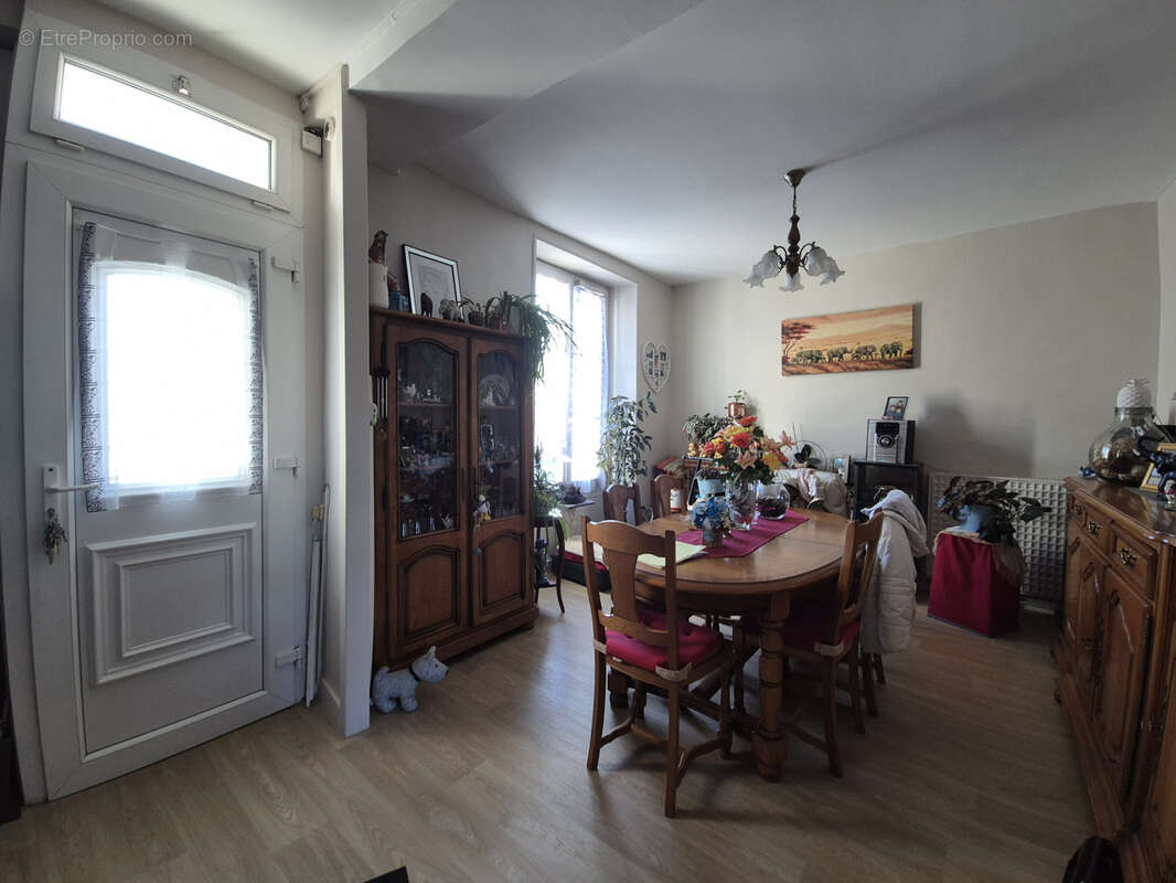 Maison à SABLE-SUR-SARTHE