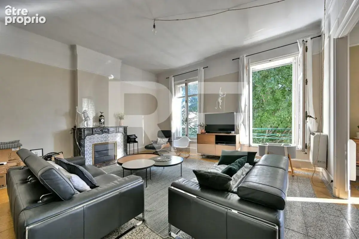 Appartement avec garage, cave et jardin quartier Révolution - photo 2