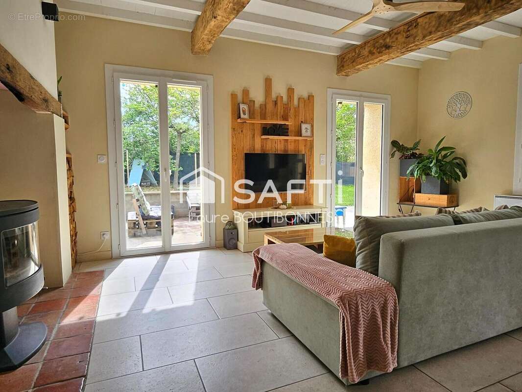 Photo 2 - Maison à SAINT-SULPICE