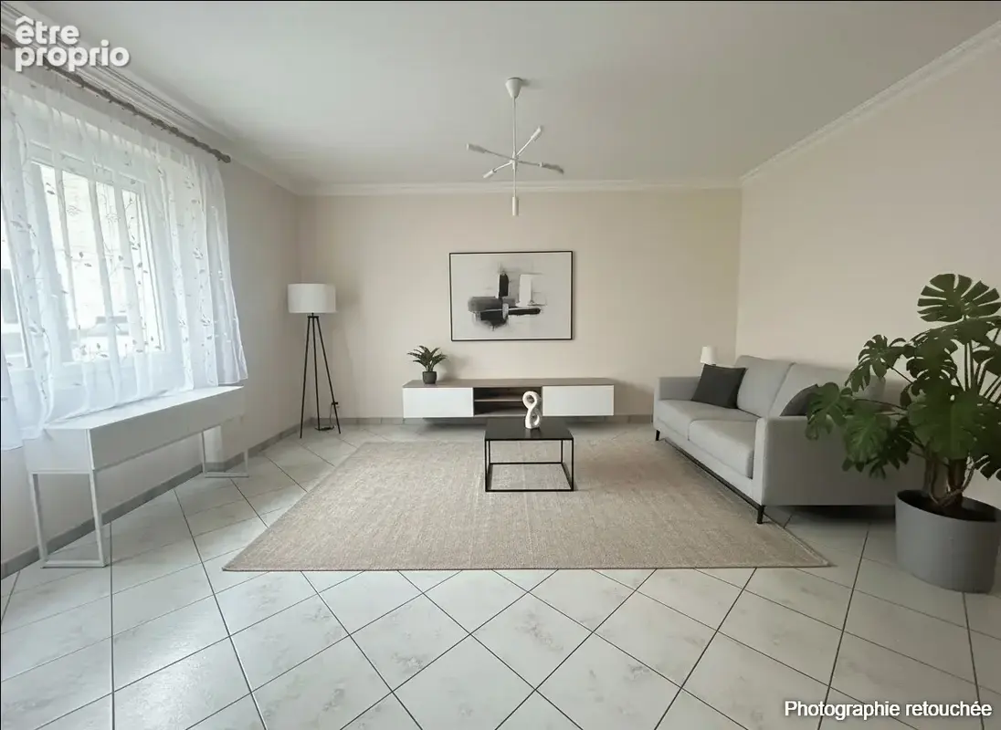 Photo Maison à Trelaze au prix de 299 000€