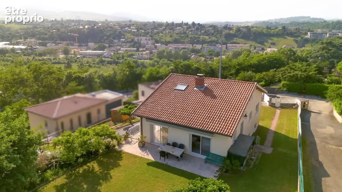 Maison sur sous-sol aménagé avec vue dégagée et piscine - photo 21