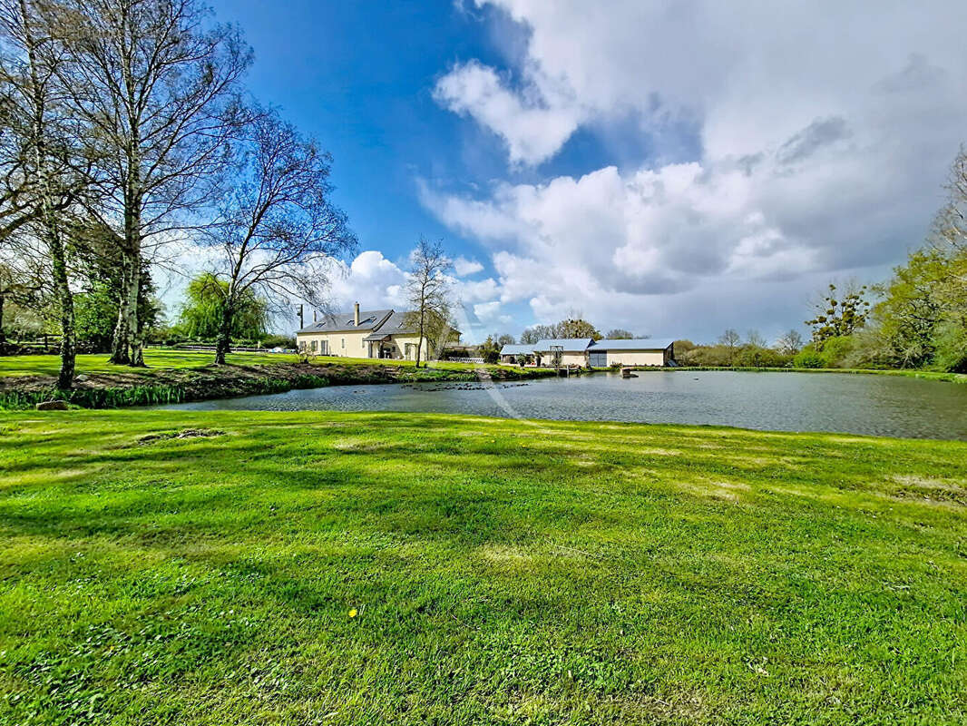 Maison à LA JAILLE-YVON