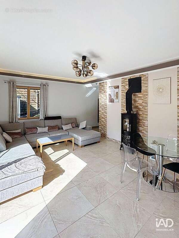 Photo 9 - Maison à BELLEGARDE-SUR-VALSERINE