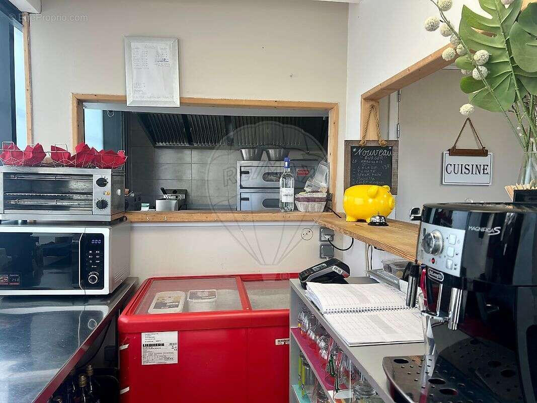 Commerce à LES MATHES