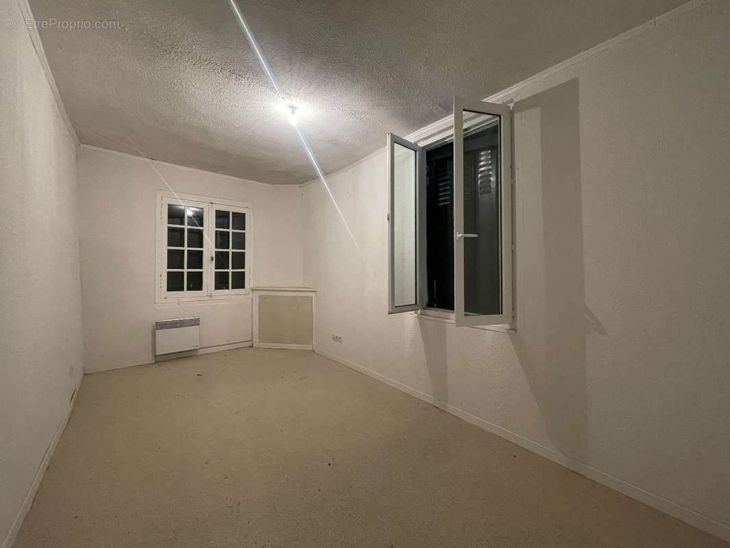 Maison à SAINT-YRIEIX-LA-PERCHE