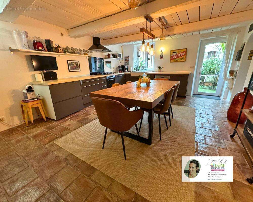 Maison à PLAN-DE-LA-TOUR