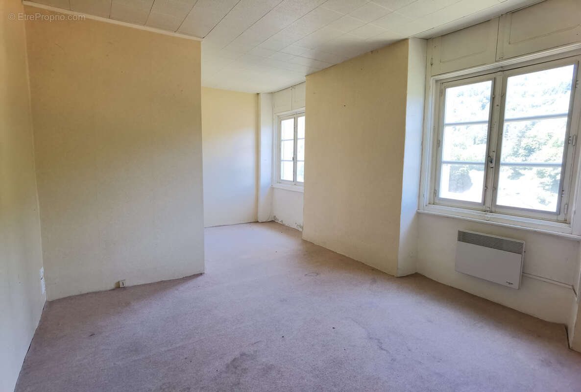 Appartement à VILLEFORT