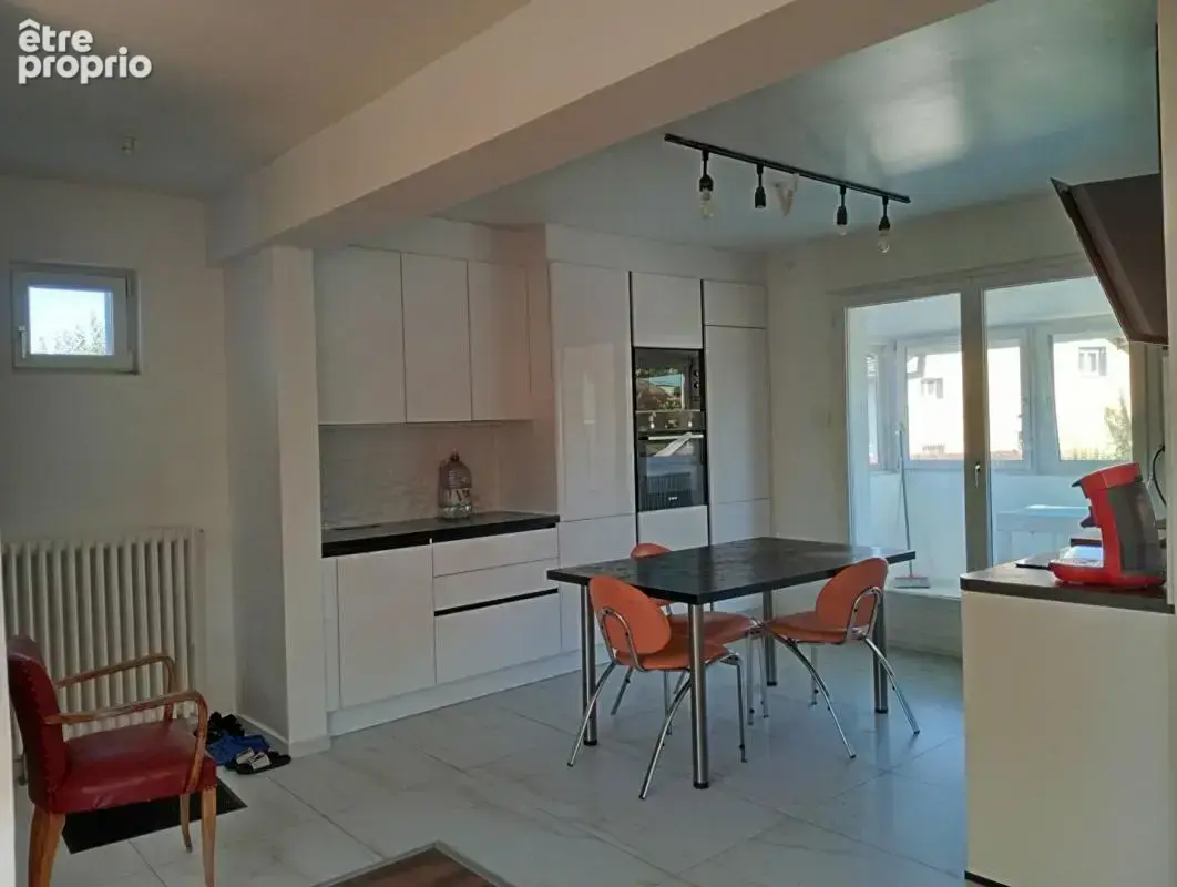 Essert espace , lumière  et 1000 m2 de terrain paysagé - photo 4