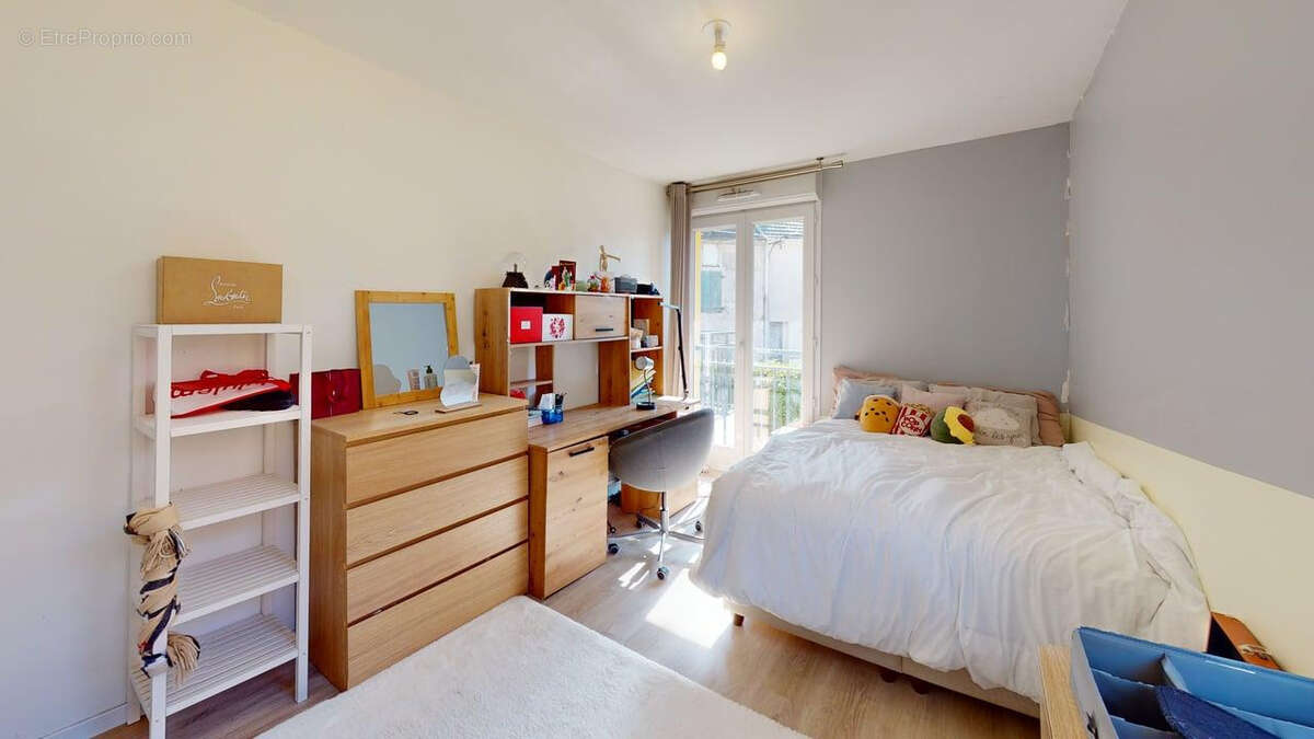 Appartement à CHALIFERT