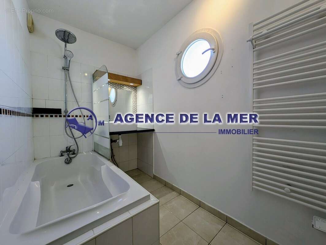 La Grande-Motte  Maison 4 pièces avec piscine et garage, au calme d'une impasse privée - photo 10