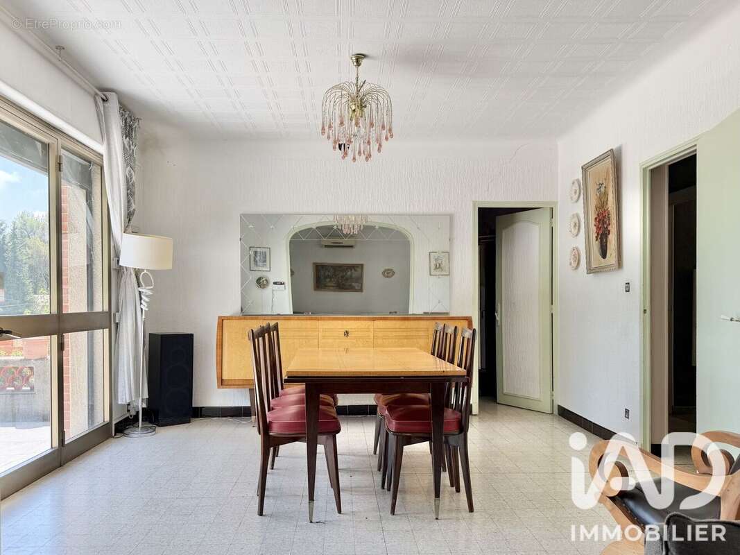 Maison 126 m² à Greasque  - photo 9